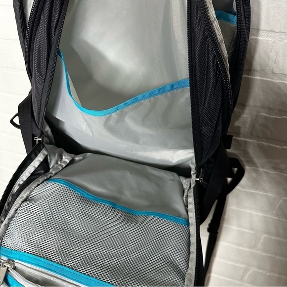 THULE En Route Escort 2 15" Backpack - Picture 13 of 14